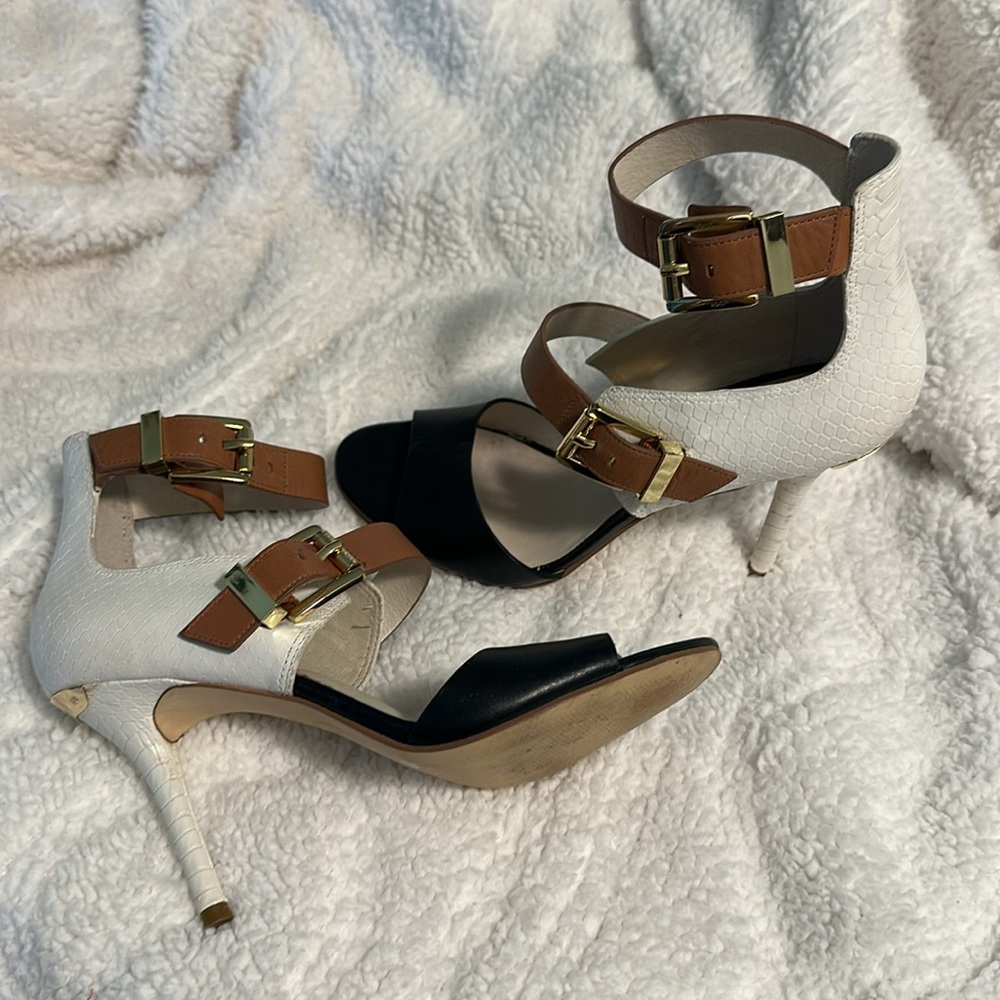 Michael Kors Heels 3inch - Picture 8 of 8